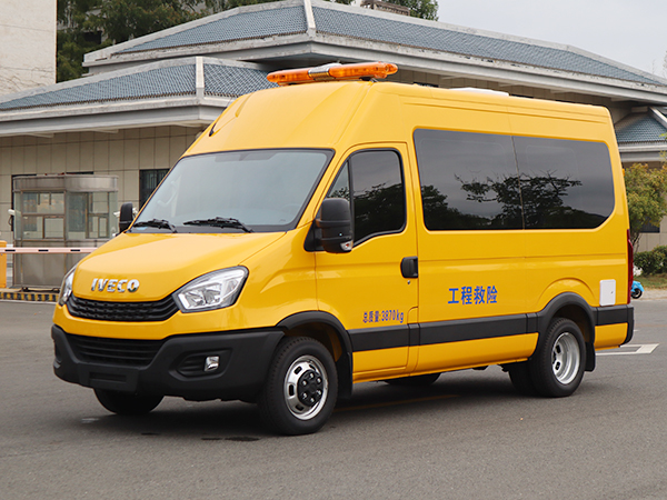 CLW5040XXHCDP依維柯救險車
