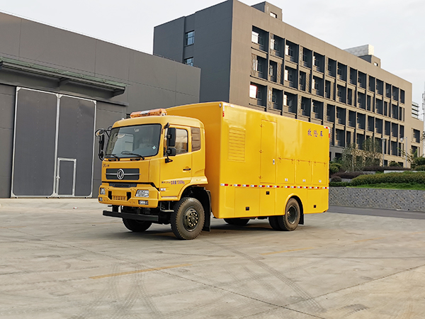 CLW5140XXHE6天錦四驅救險車