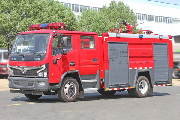 CLW5110GXFPM50/DF型泡沫消防車