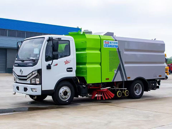 CLW5070TSLE6型掃路車