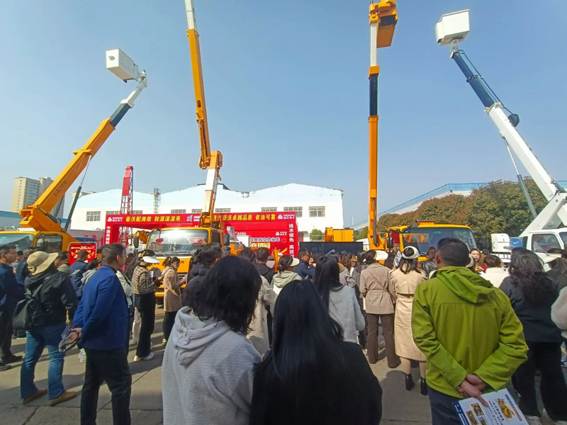 絕緣高空作業(yè)車，高空作業(yè)升降車，高空作業(yè)車